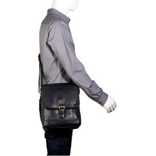 Hunter Small Leather Crossbody Messenger